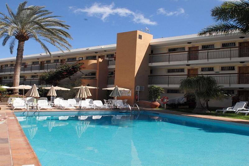Nogalera Hotell San Bartolomé Exteriör bild